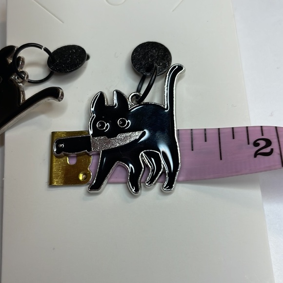 Bad Kitty Earrings - Picture 3 of 3